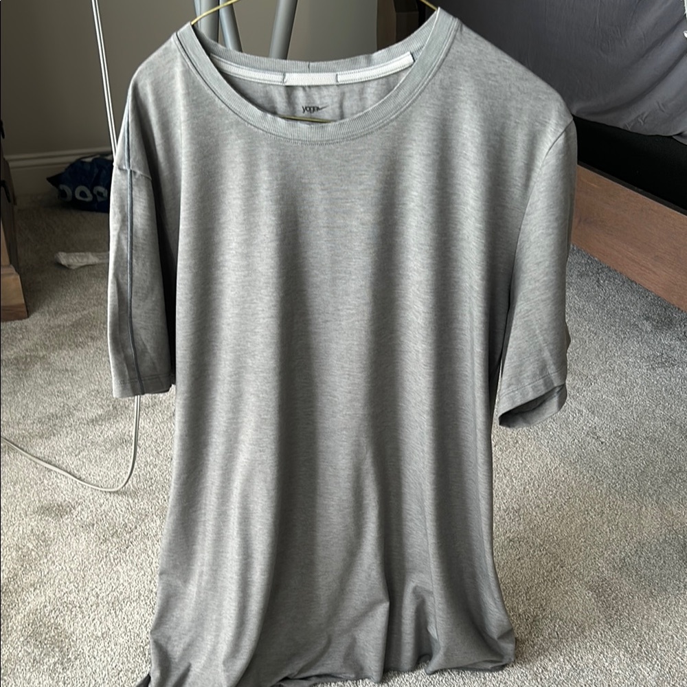 Nike Yoga Gray Short Sleeve Tee
